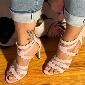 Jessica Simpson Strap Heels 5.5M